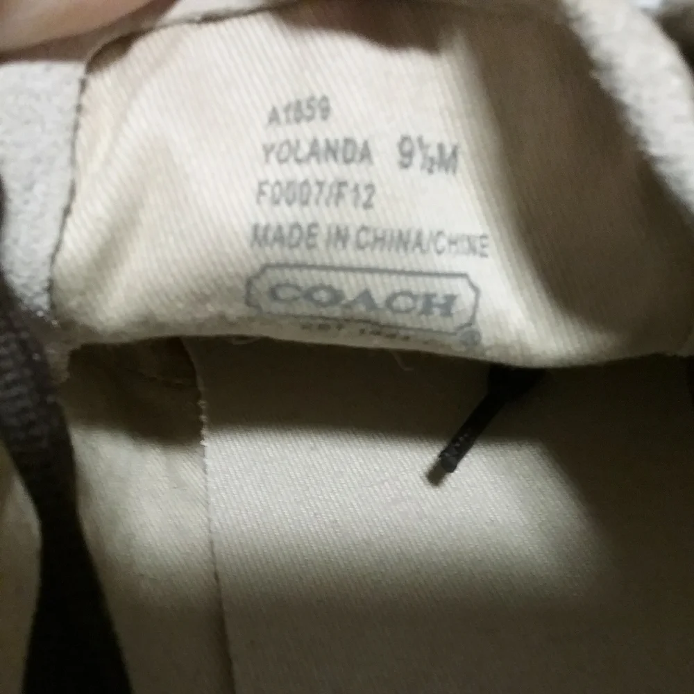 Coach authentic shoes